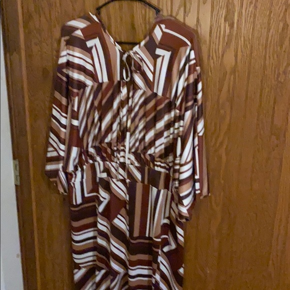 Dress - Picture 6 of 6